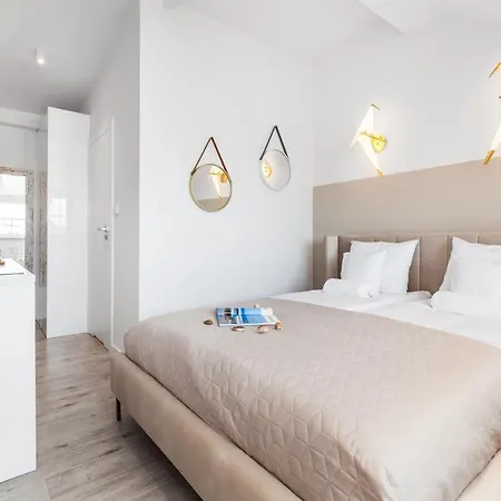 Pier Apartments By Oneapartments