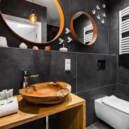 Pier Apartments By Oneapartments *