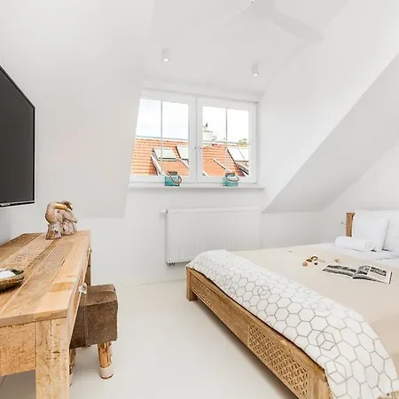 Pier Apartments By Oneapartments